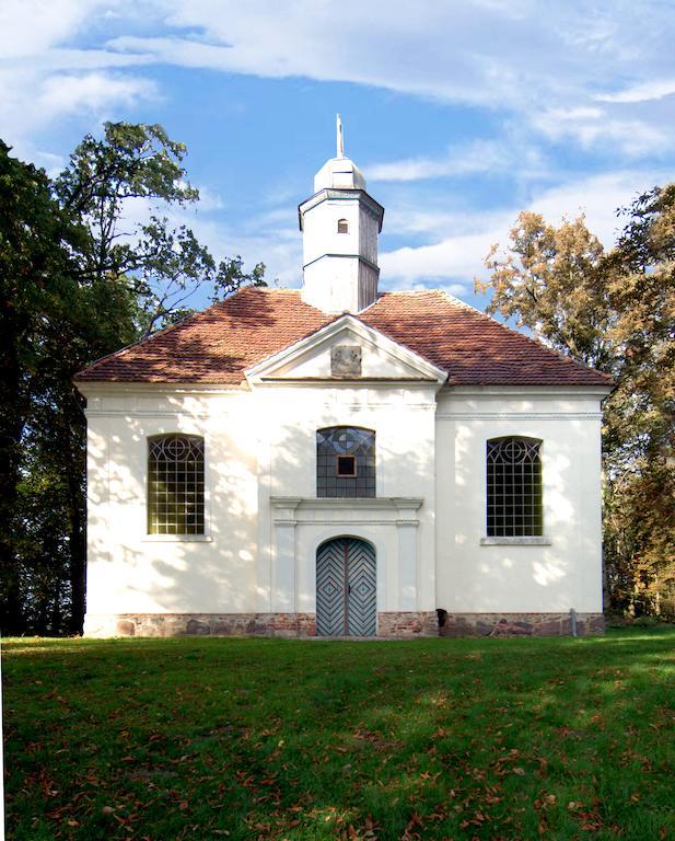 Kavaliershaus Schloss Bluecher Am Finckenersee ภายนอก รูปภาพ